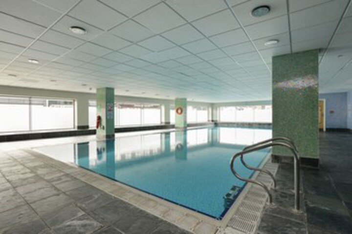 Pool 6 of 8