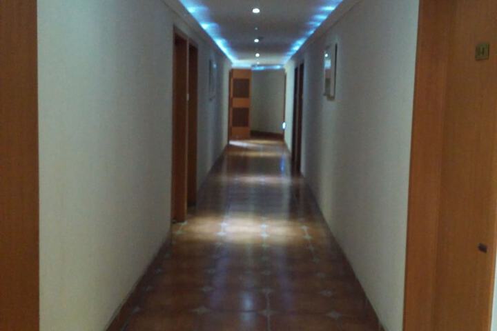 Ballroom/Hall 32 of 47
