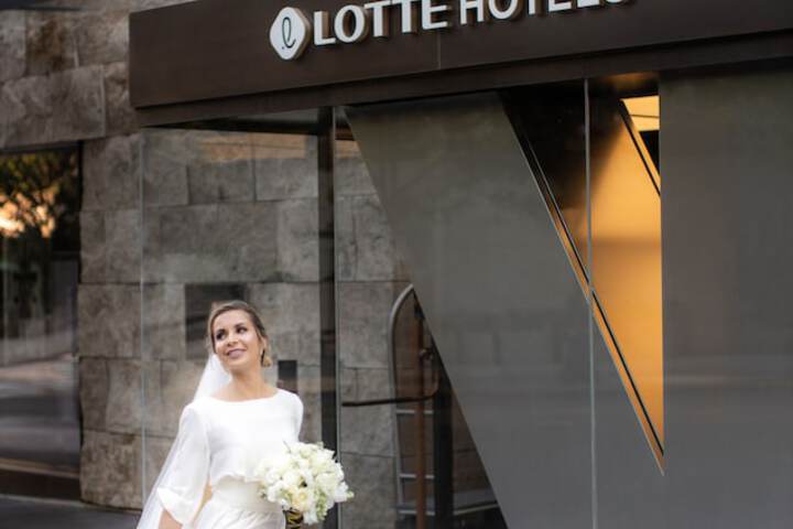 Indoor wedding