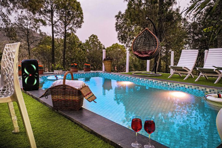 Pool 28 of 66