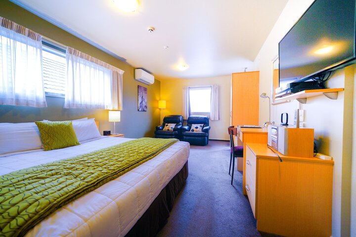 Room 5 of 38