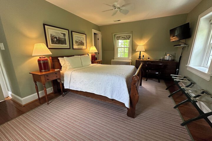 Room 30 of 285
