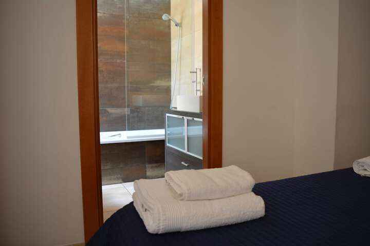 Room 2 of 55