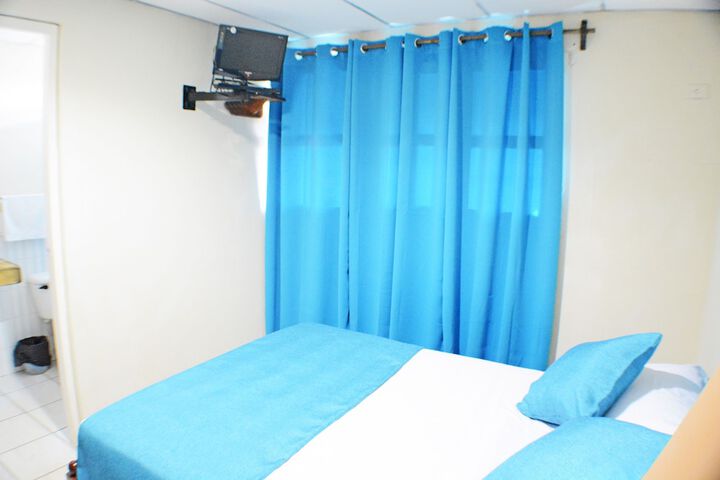 Room 7 of 24