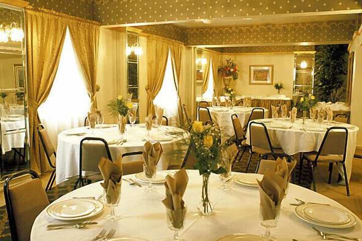 Banquet hall