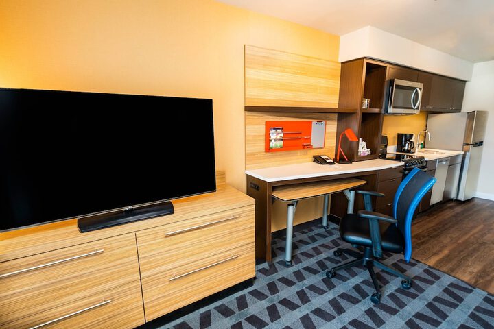 Room 44 of 84