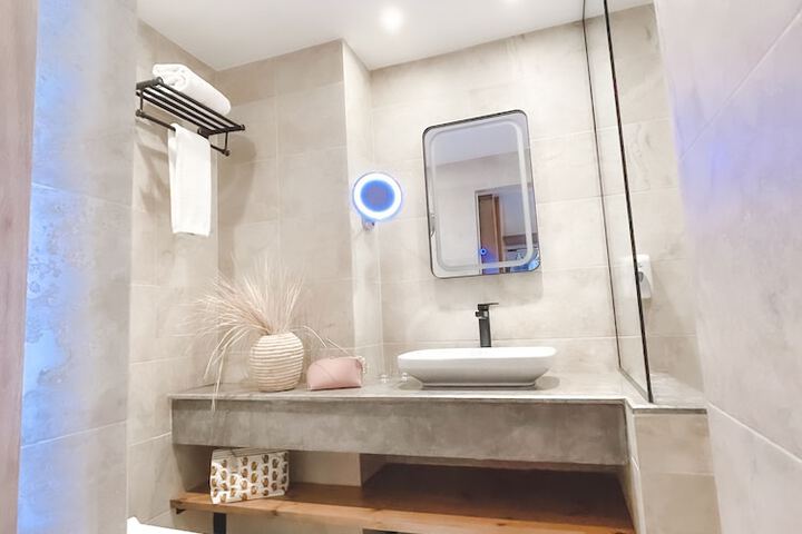 Bath Photo