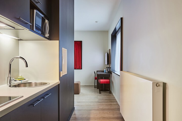 Room 17 of 58