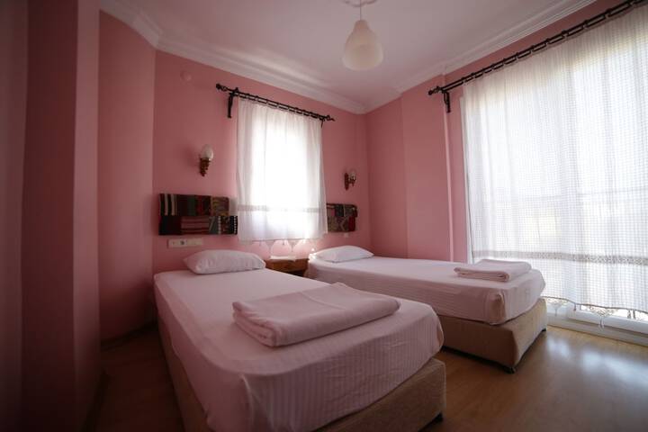 Room 10 of 64