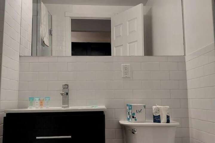 Room 32 of 53