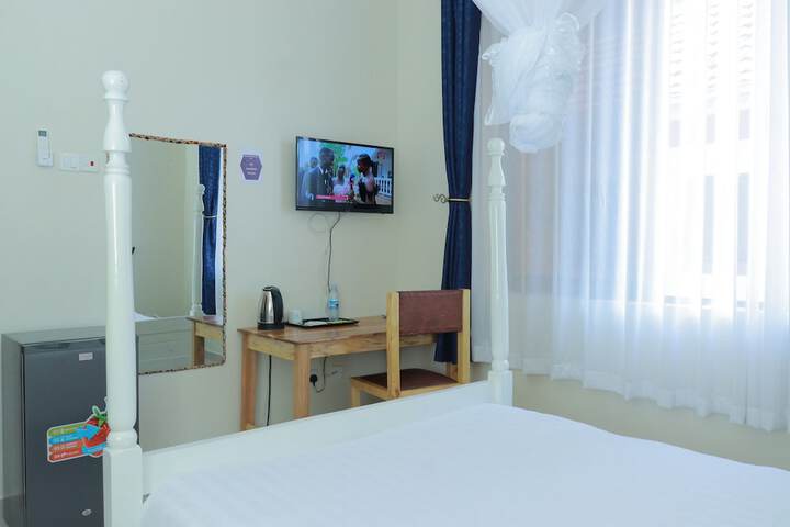 Room 42 of 182