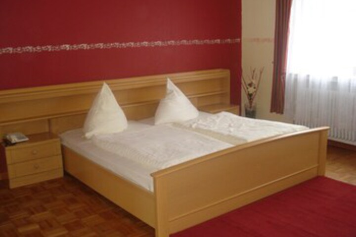 Room 12 of 15