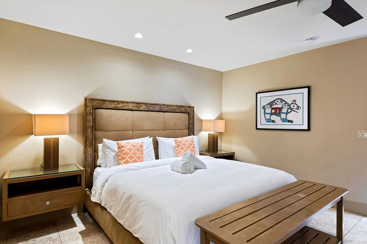 Room 3 of 12