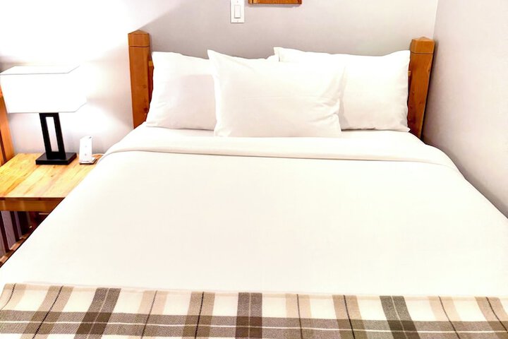 Room 21 of 38