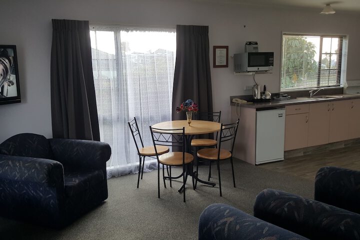 Room 21 of 42