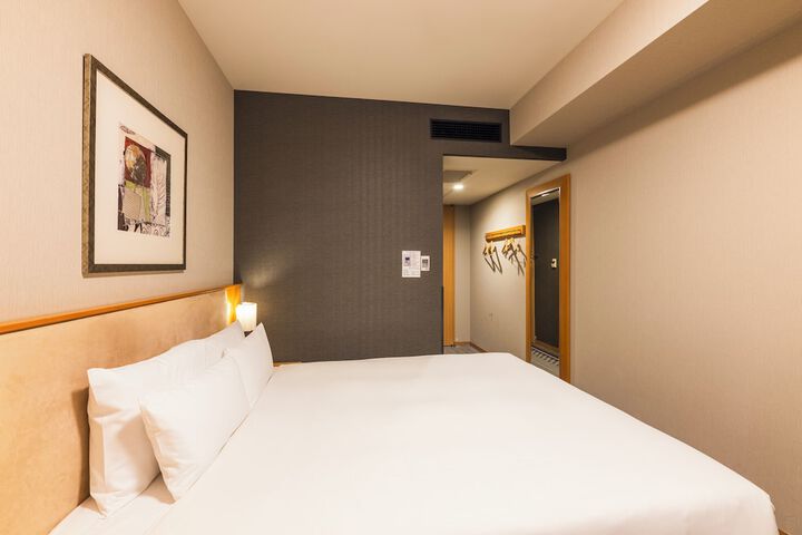 Room 22 of 101