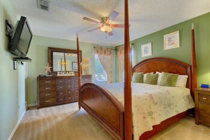 Room 148 of 272