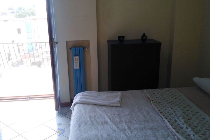 Room 15 of 15