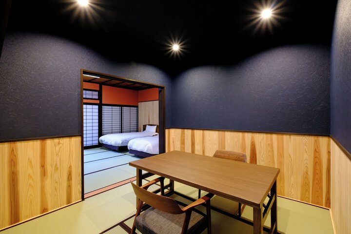 Room 11 of 33