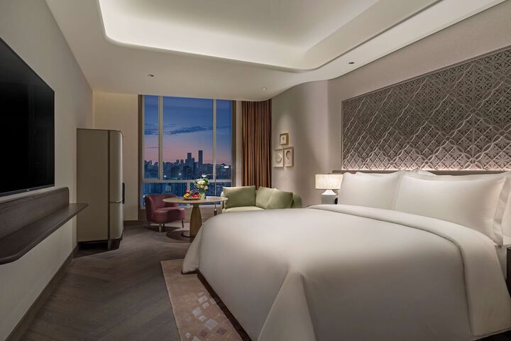 Room 14 of 60
