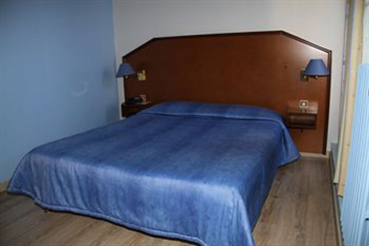 Room 7 of 21