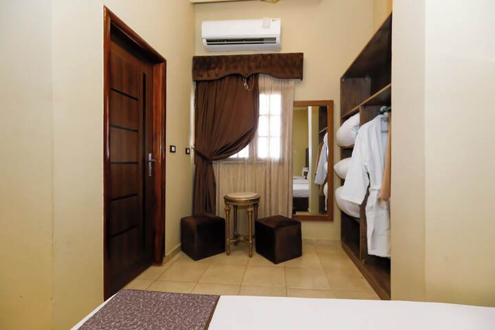 Hotel 106 of 110