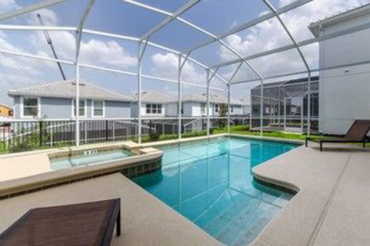Pool 35 of 37