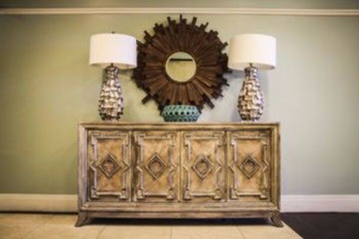 Ballroom/Hall 42 of 96