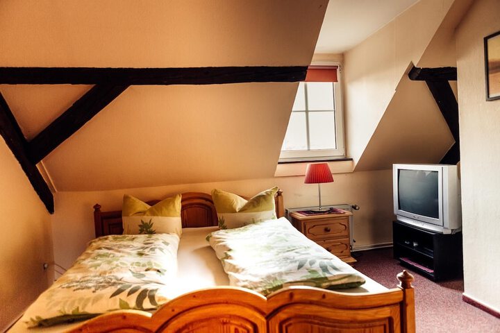 Room 4 of 21