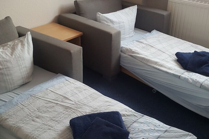 Room 10 of 51