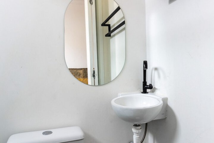 Room 45 of 64