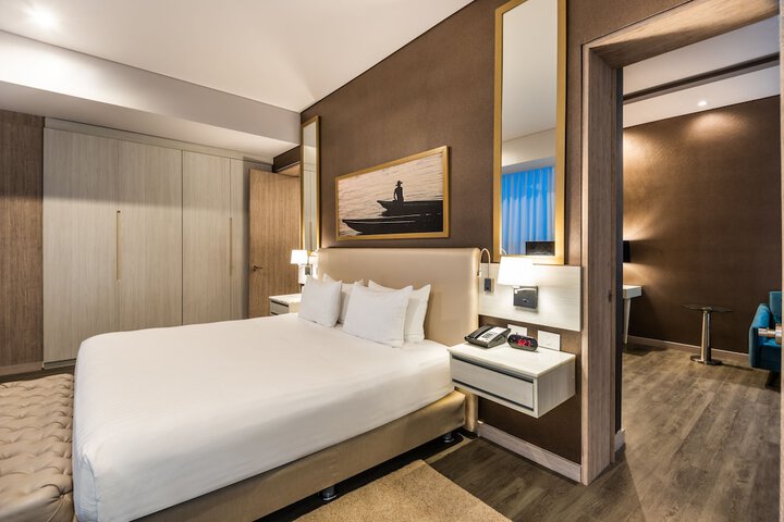 Room 20 of 92