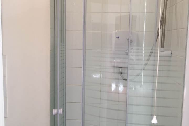 Room 3 of 18