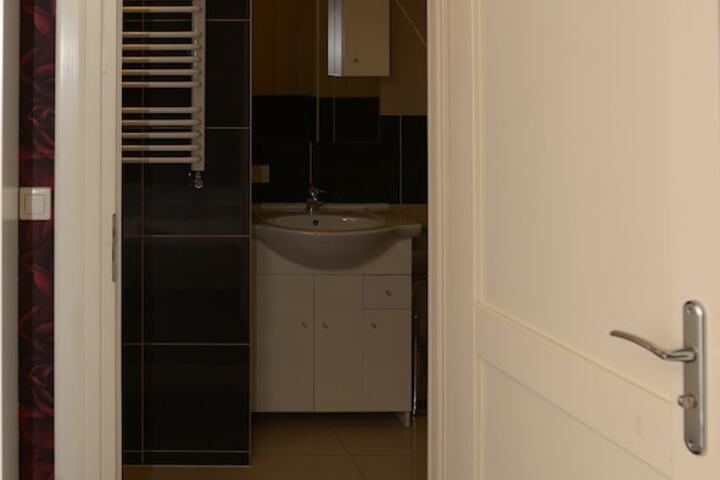 Room 44 of 57