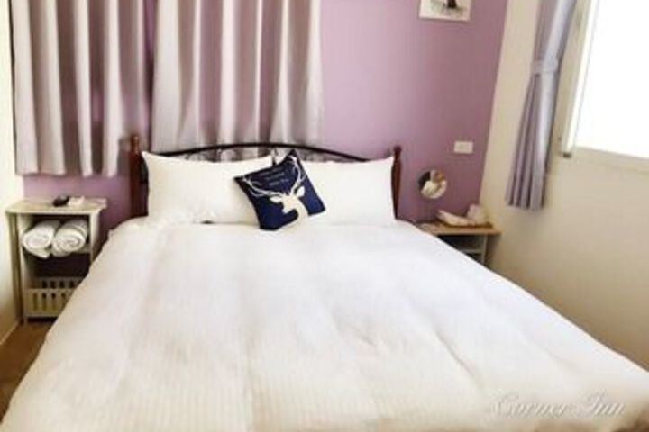 Room 6 of 27
