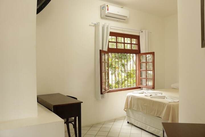 Room 21 of 157