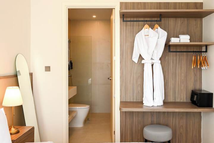 Room 16 of 251