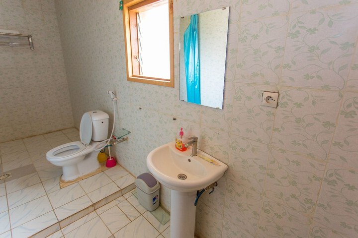 Room 18 of 19