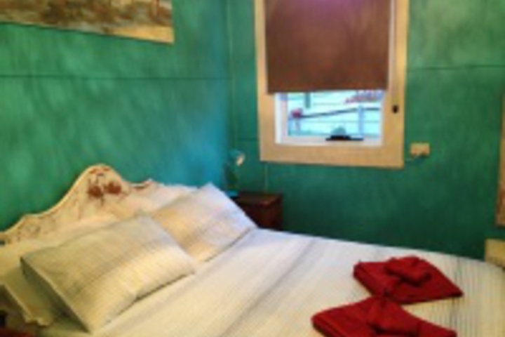 Room 64 of 131