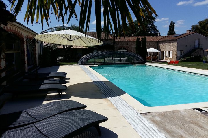 Hotel with Pool