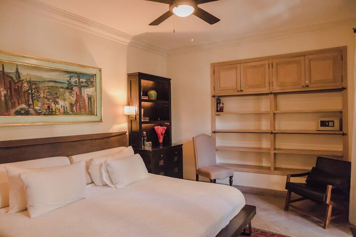Room 14 of 59