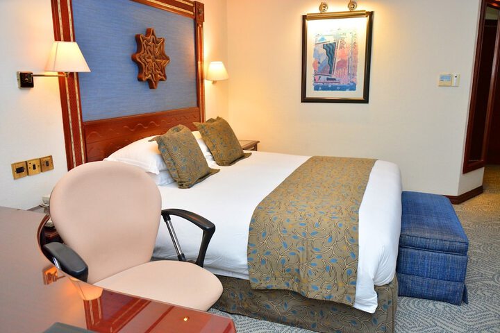 Room 14 of 62