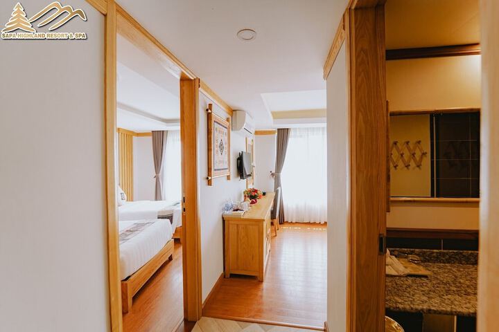 Room 28 of 122