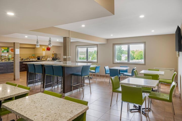 Breakfast/Coffee Service 44 of 52