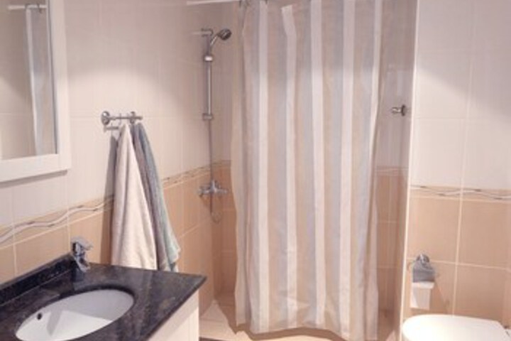Room 4 of 44