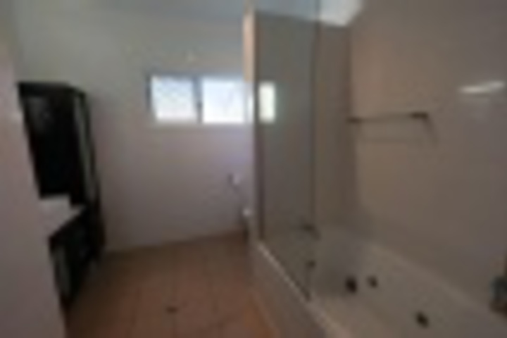 Room 148 of 192