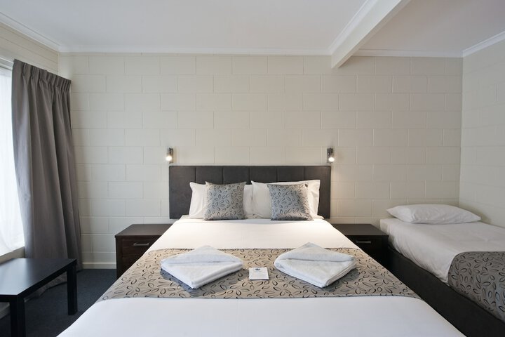 Room 10 of 41