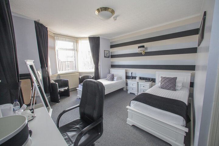 Room 19 of 35