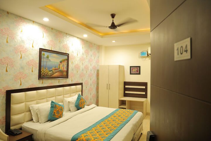 Room 22 of 60
