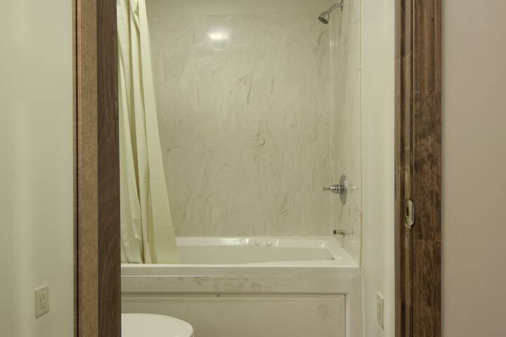 Room 9 of 20